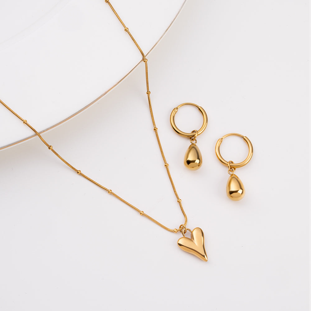 Heart Embrace Drop Set