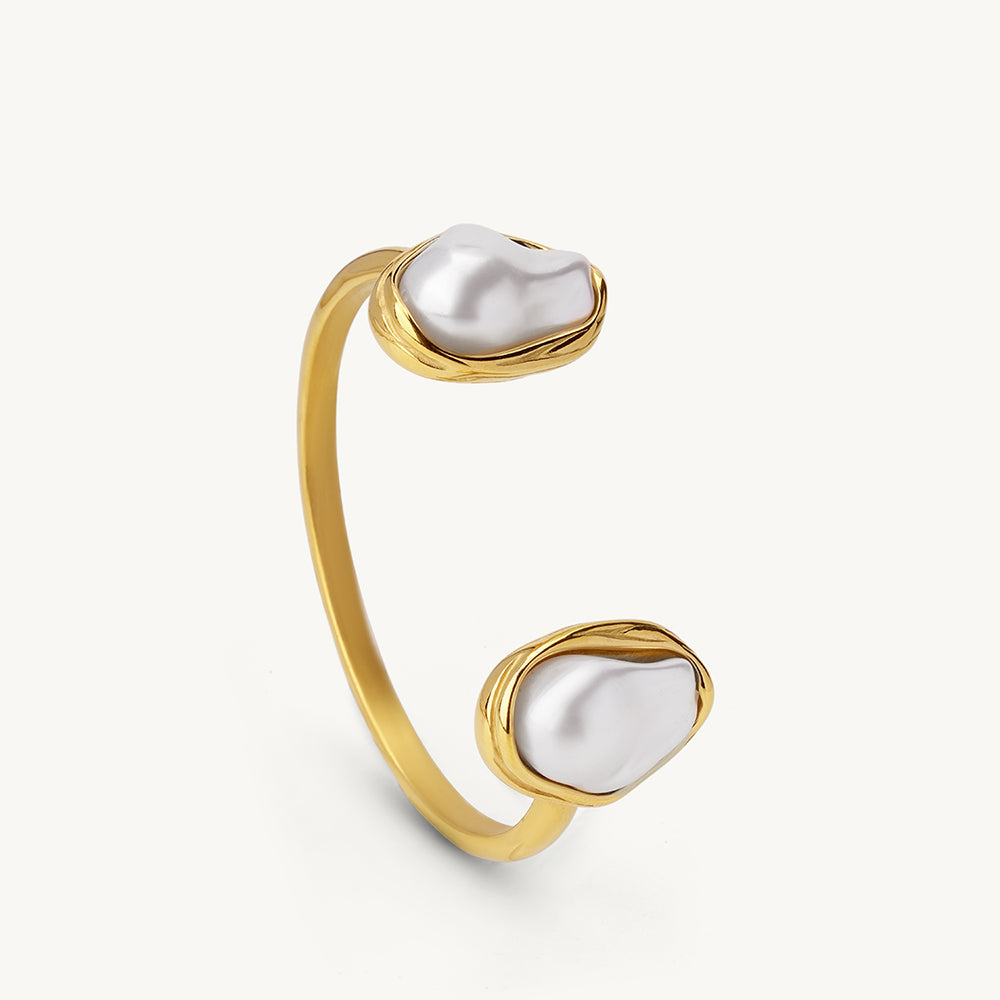 Luna Pearl Cuff