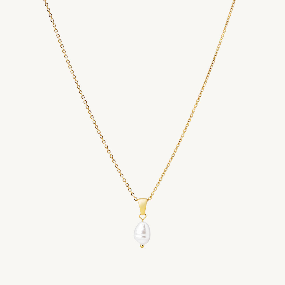 Oval Pearl Pendant Necklace