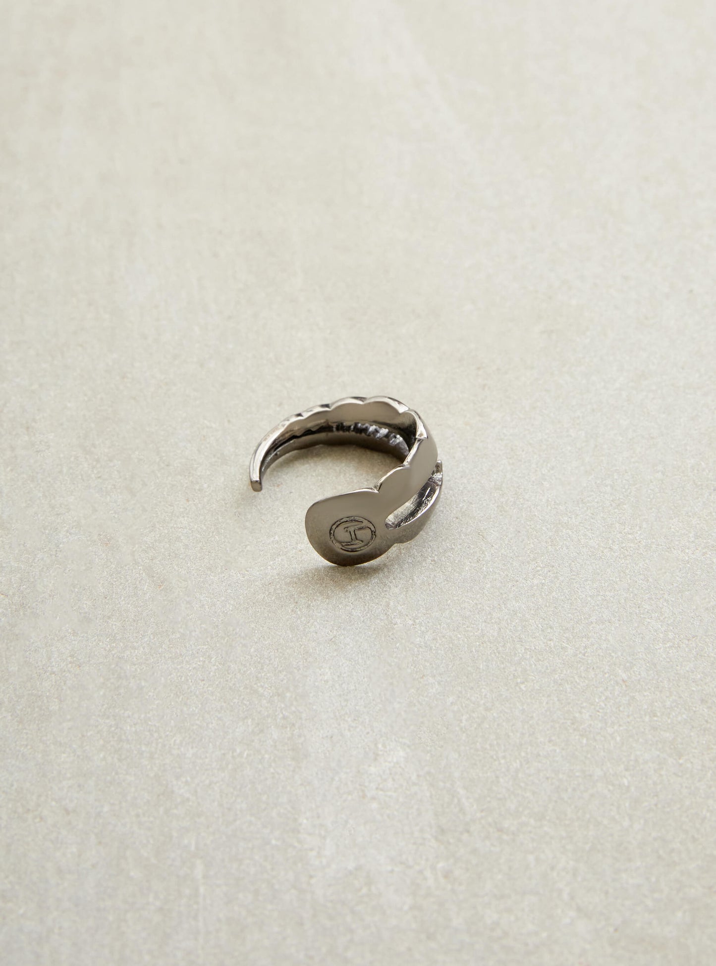 OH Acuti Unisex Ring In Gunmetal
