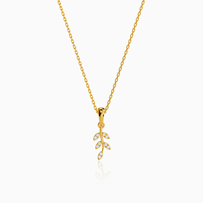 Golden Erynelle Pendant With Link Chain
