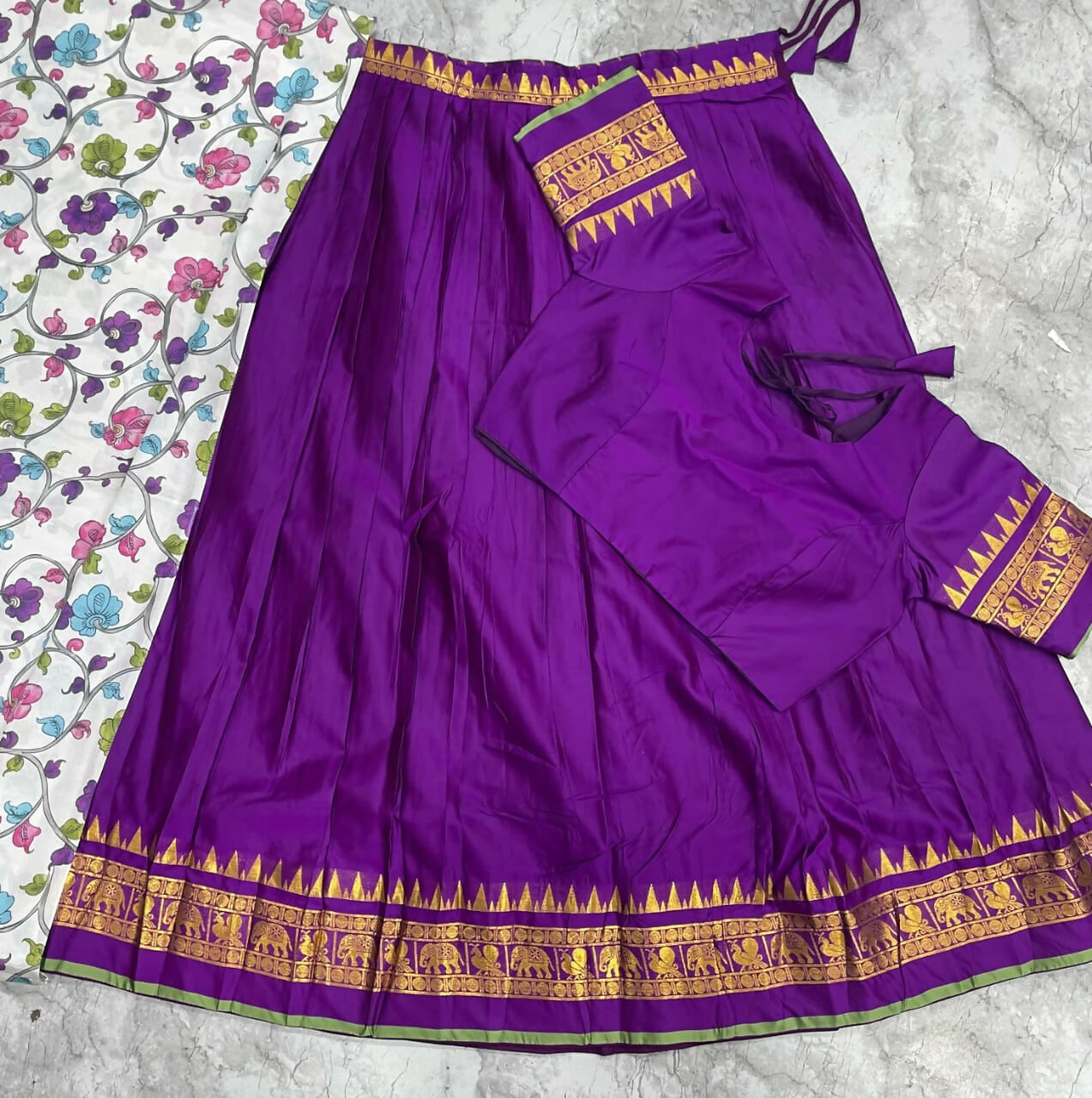 Teeya Creation Womens New Trendy Purple Traditional Pleated Lehenga Choli Set with Floral Printed Dupatta and Contrast Zari Border Set