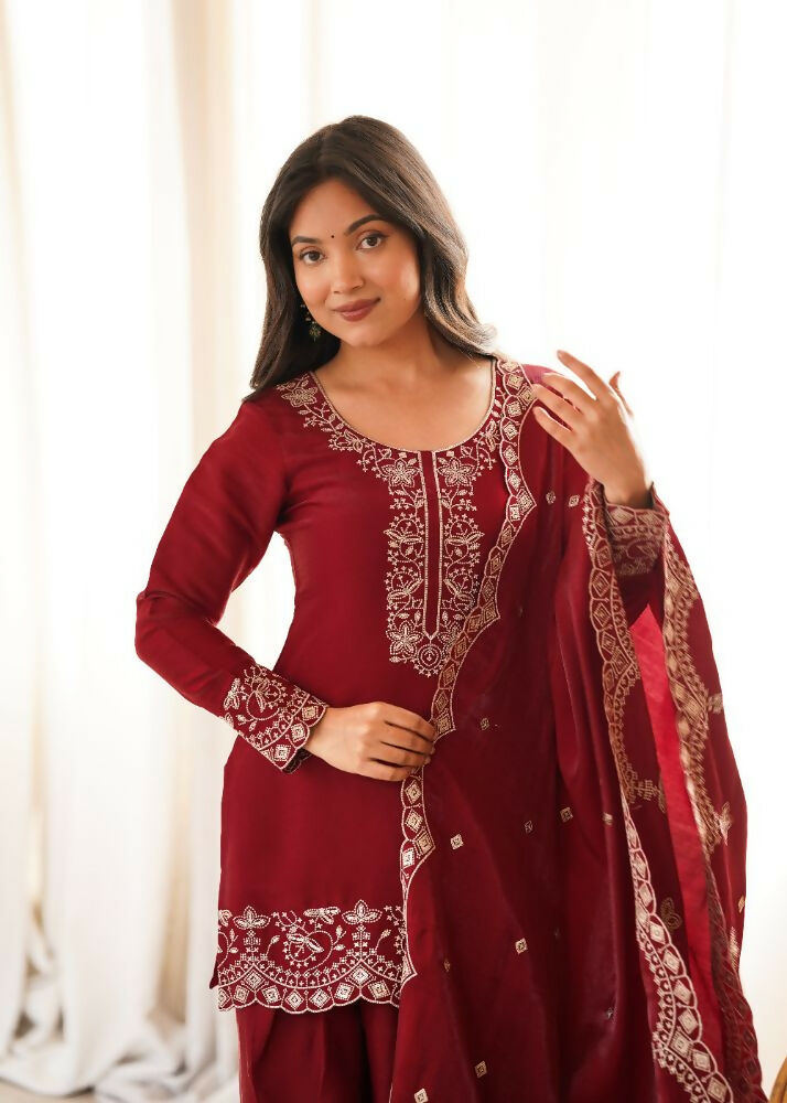 Teeya Creation Deep Red Silk Embroidered Kurta Salwar Suit Set With Scalloped Dupatta