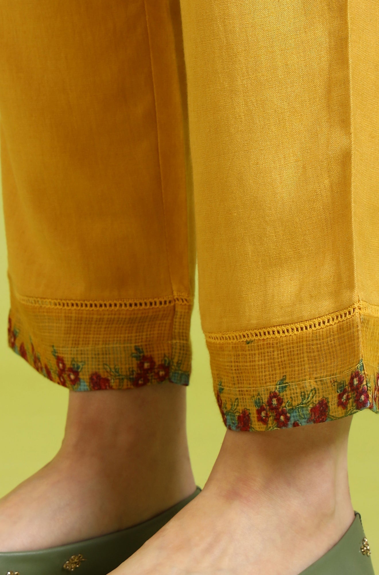 W for Woman Solid A-line Rayon Kurta & Straight Pant with Dupatta Set