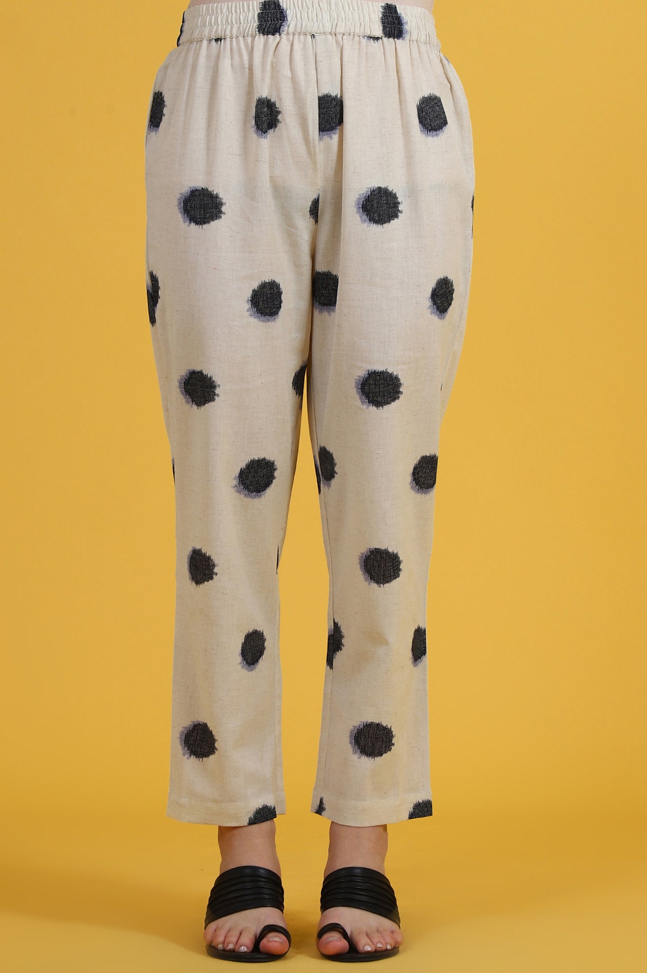 W for Woman White Polka Dots Cotton Flax A-line Kurta and Pants Co-ord Set