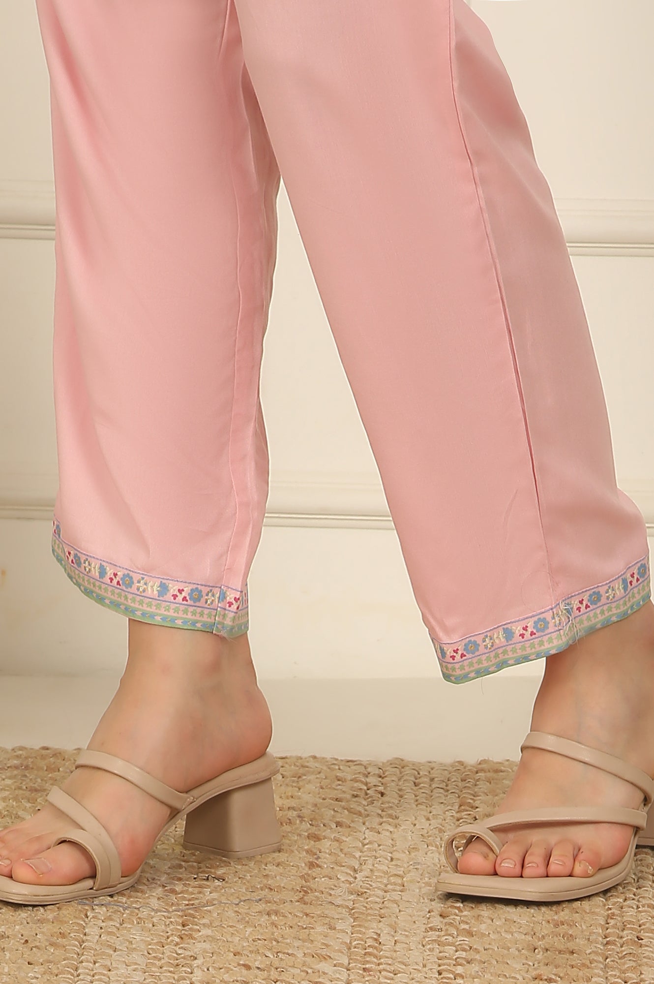 W for Woman Pink Floral Printed Rayon Straight Kurta and Pants Set