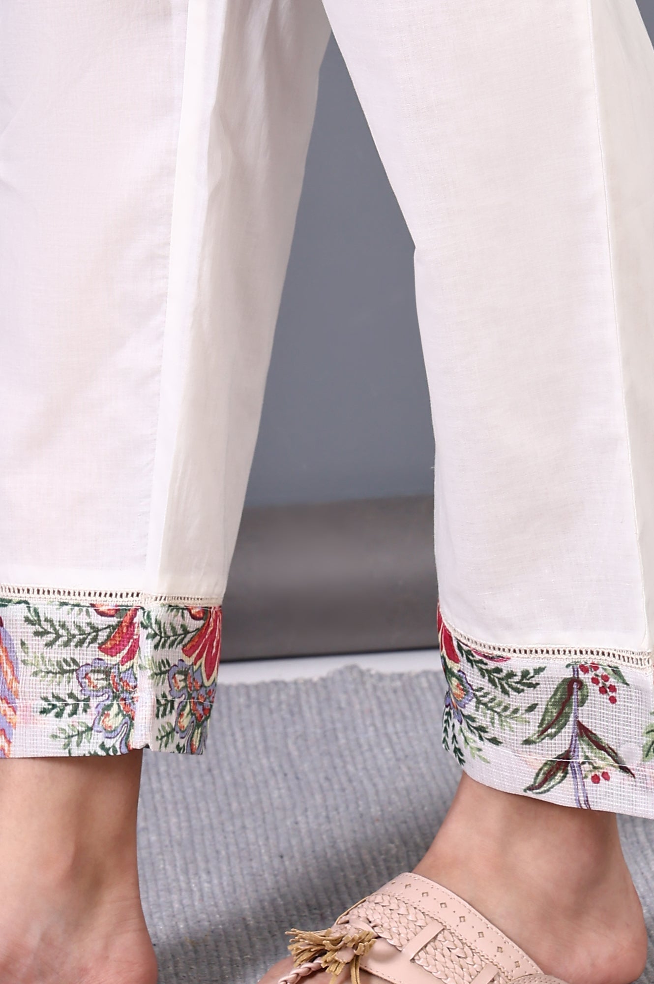 W for Woman Off White Floral Printed Kota Straight Kurta, Pants and Dupatta Set