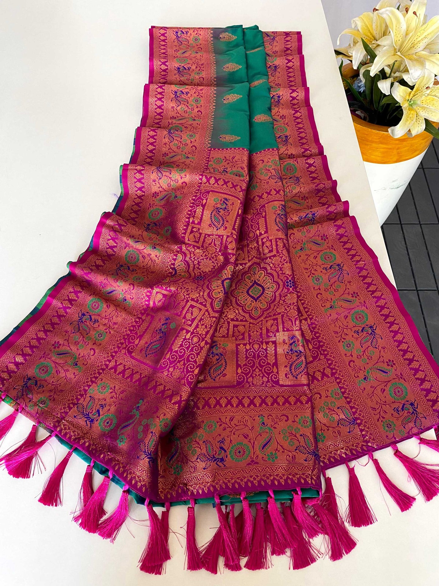Mameraa Sarees Soft Silk Blend Blend Saree With Zari Weaving Meenakari Design-Rama Green