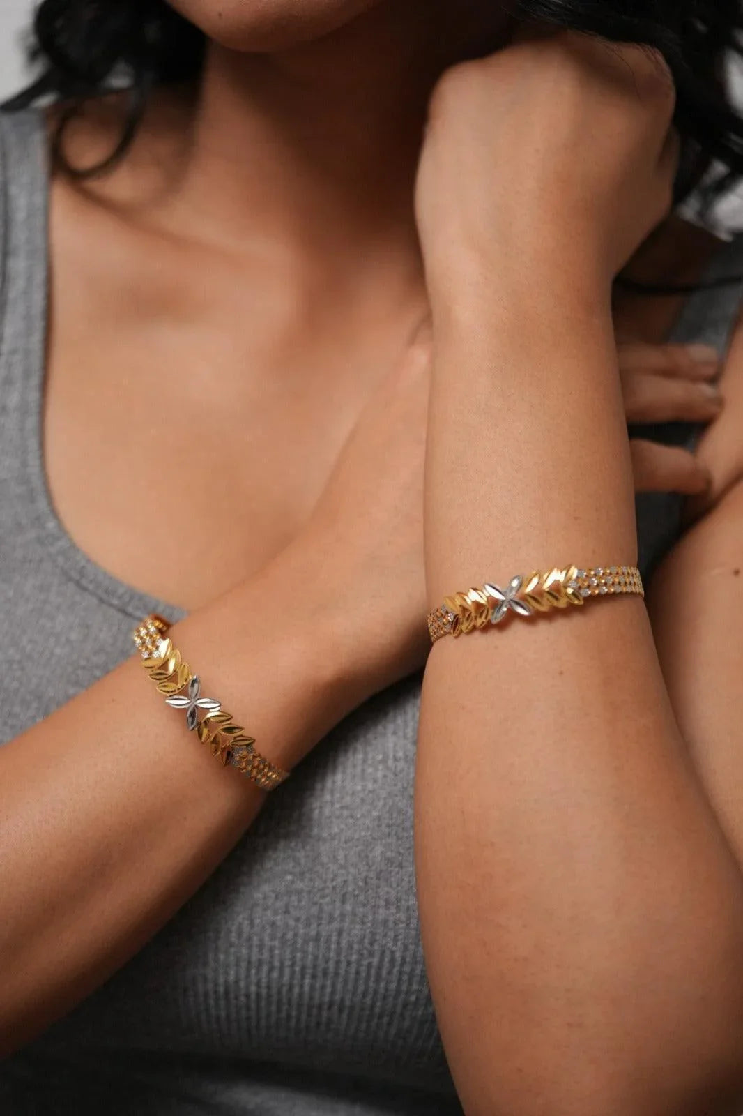 Jeeta Designer Bangle Set | CNC Gold Plated