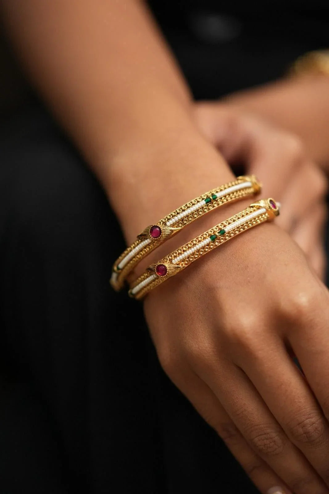 Moti Aur Sone Ki Dhar Gold Bangle Set | Sone Pe Suhaga Collection