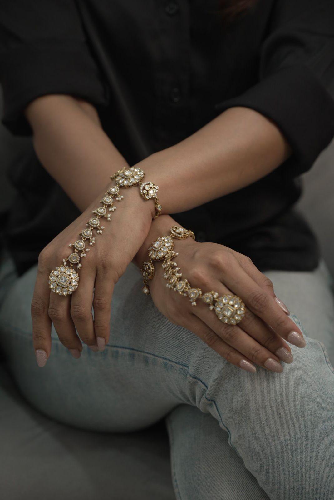 Aakriti Gold Polki Moissanite Hathpan | Hand Harness