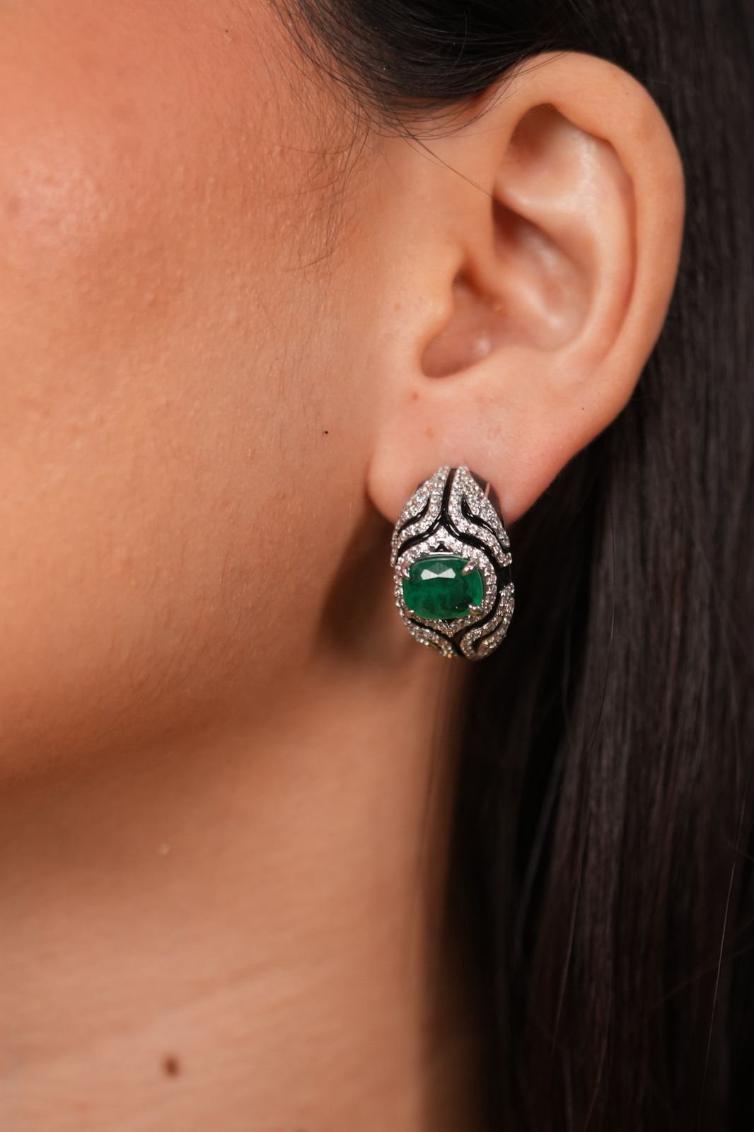 Perplex Diamond Black Enamel Bali Earring