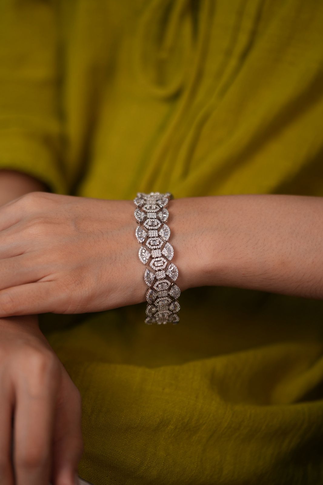 Glora Thick Diamond Tennis Bracelet | Pressure Setting