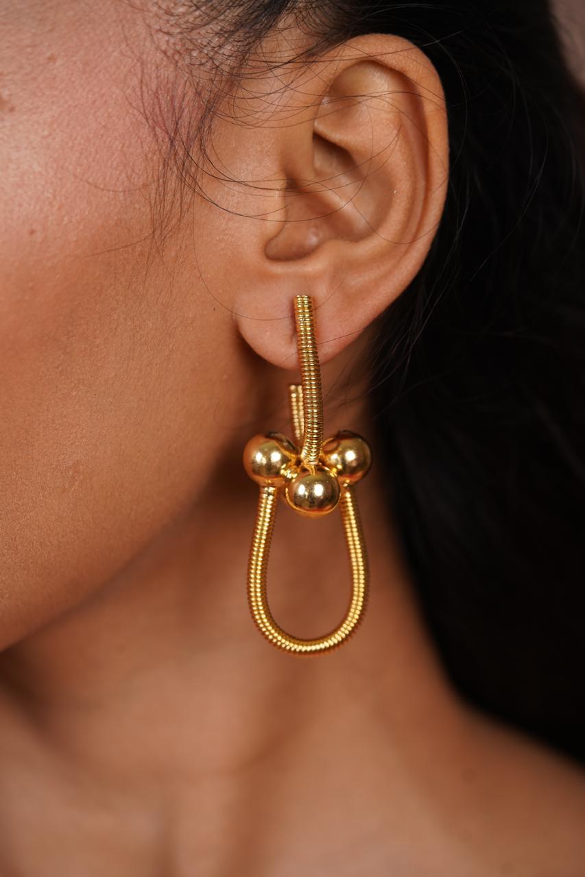 Gold Spiral‑Bowl Cocktail Earring