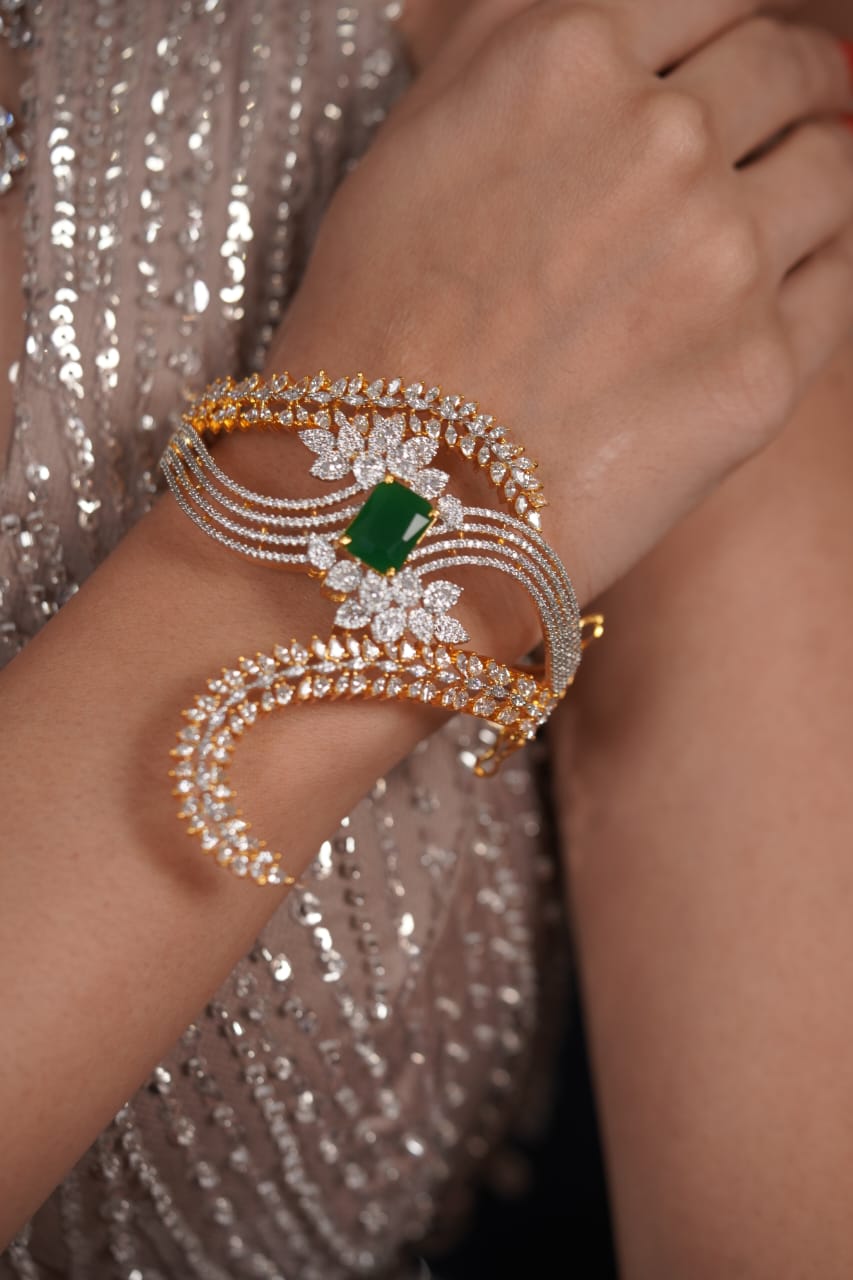 Arcade Oversized Dramatic Diamond Designer Bracelet (GOLD)