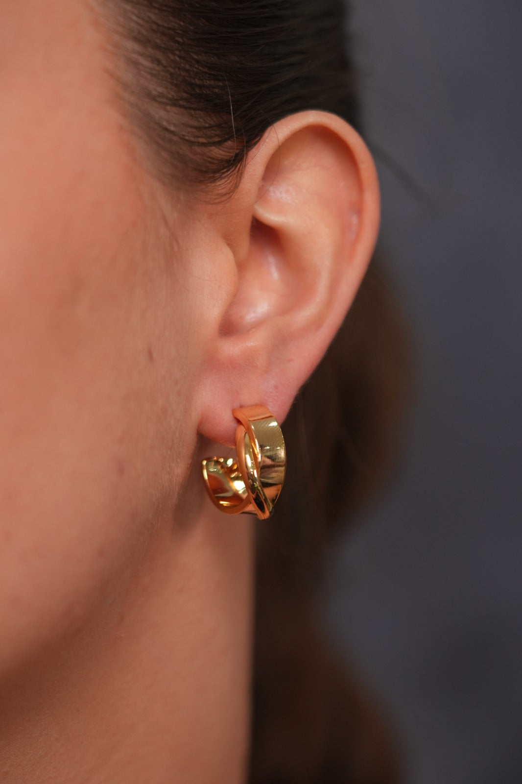 Minimistic Gold Western Hoop
