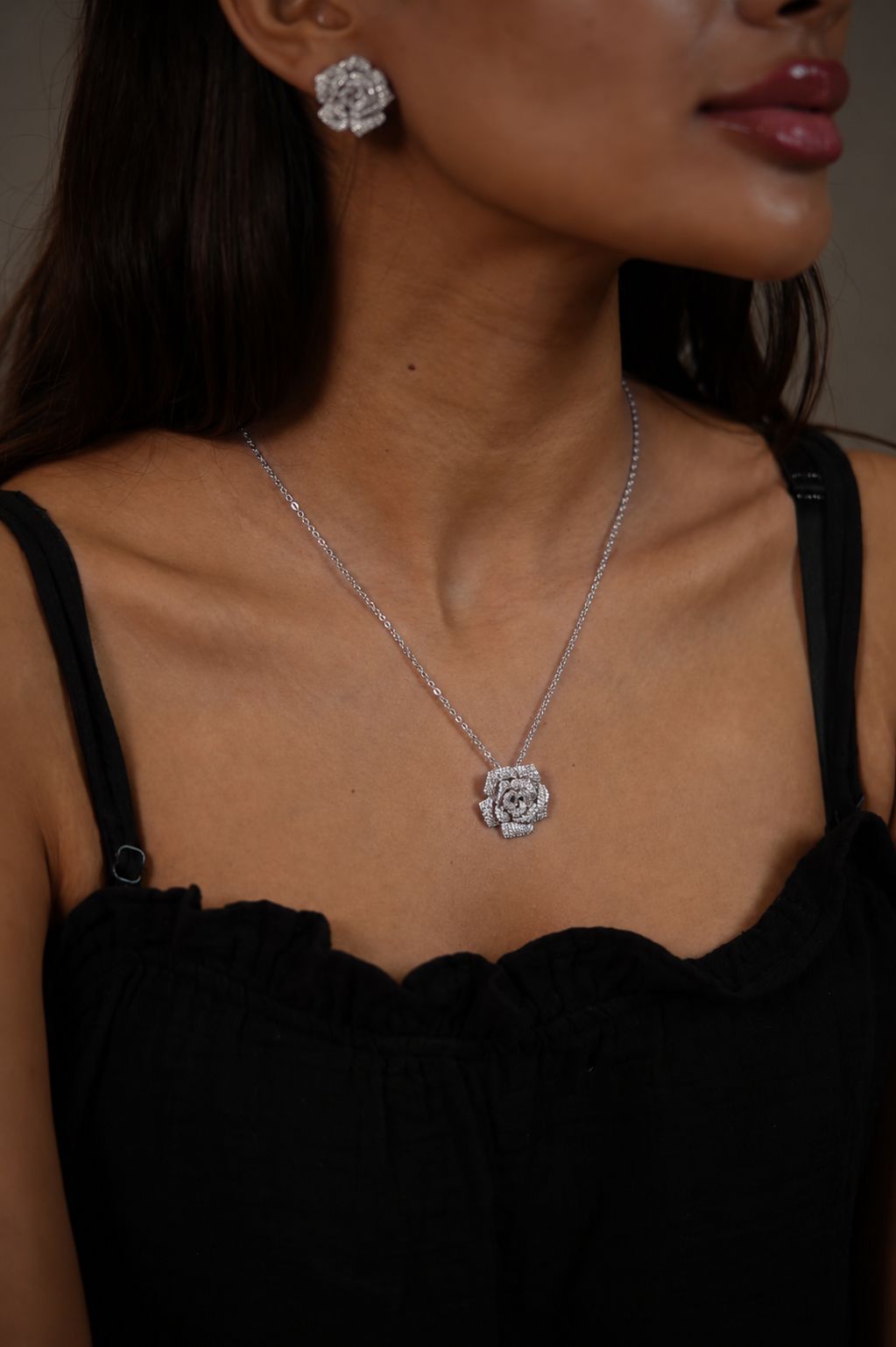 Blooming Rose Diamond Pendant Set