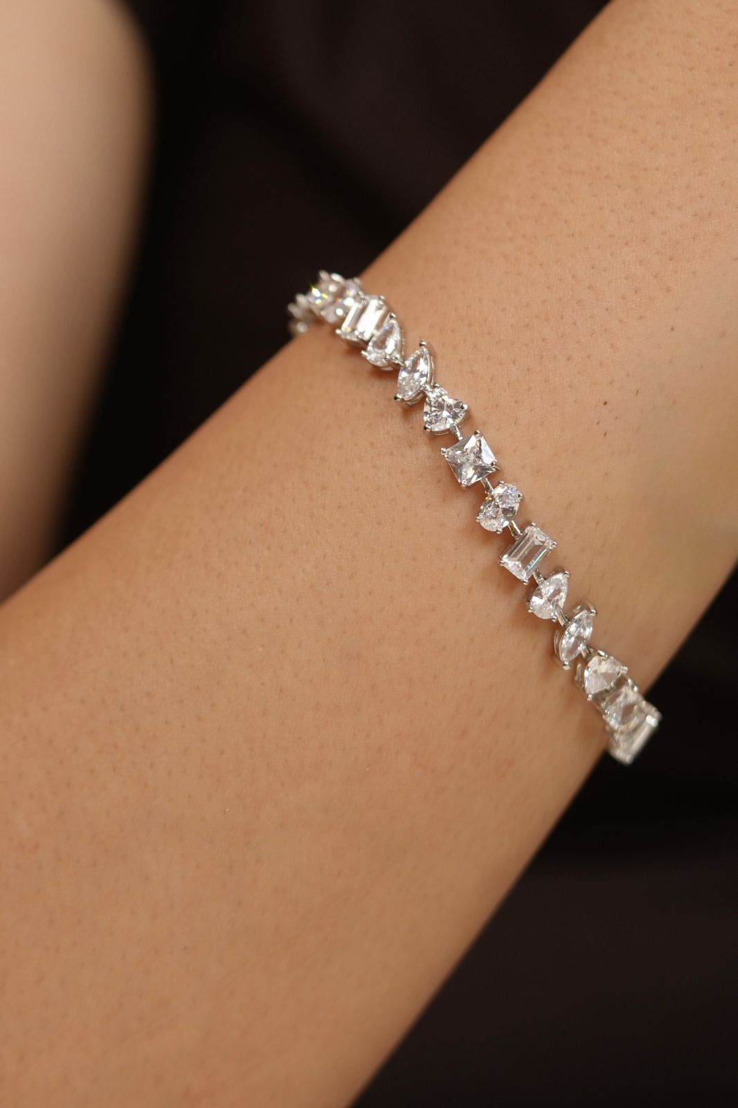 Viral 30 cent Multi Solitaire Diamond Tennis Bracelet