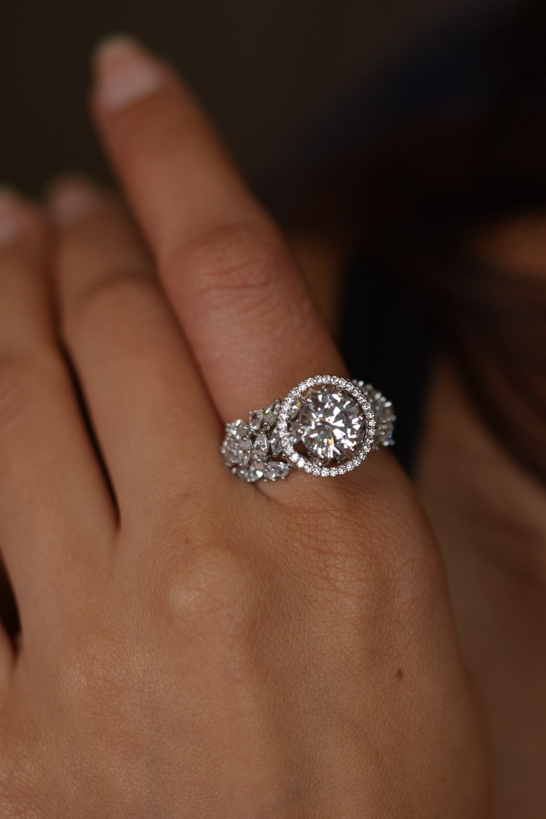 2.5 Carat Round Solitaire Diamond Ring with Halo | Multi Soltiaire Band