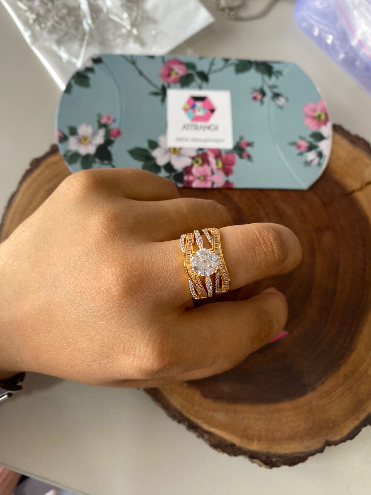 SaySo 5 In 1 Diamond 2 Carat Round ring with Bands(GOLD)