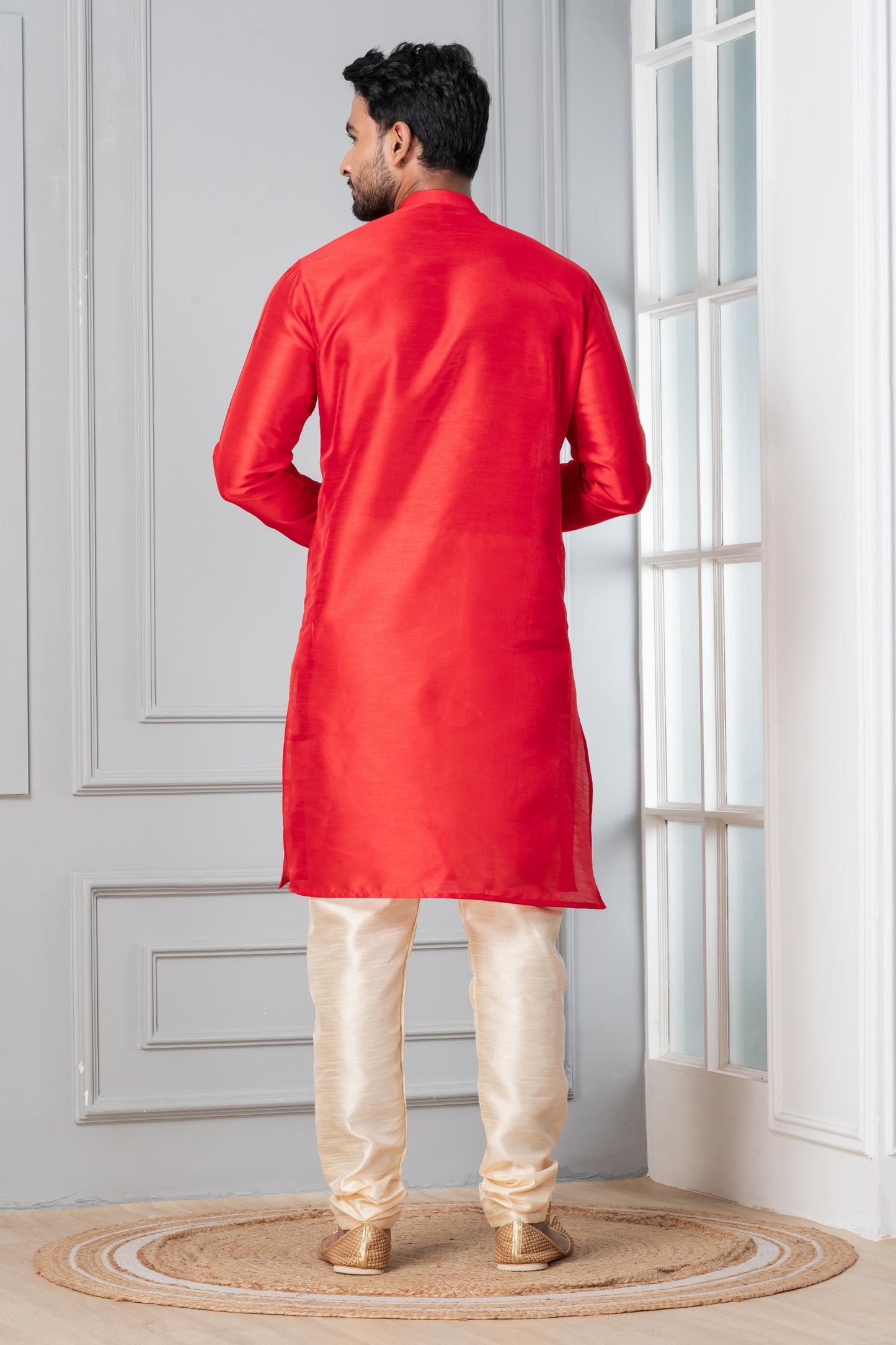 Zavaya Men Red Solid Banarasi Silk Kurta
