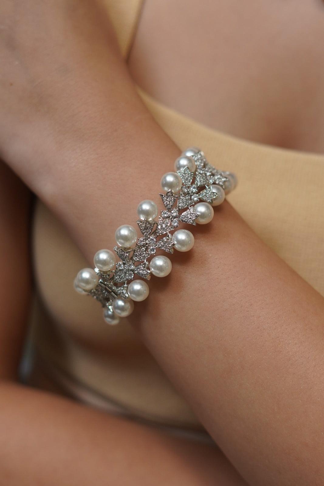 Angoori Diamond Openable Kada with Pearls | Bangle