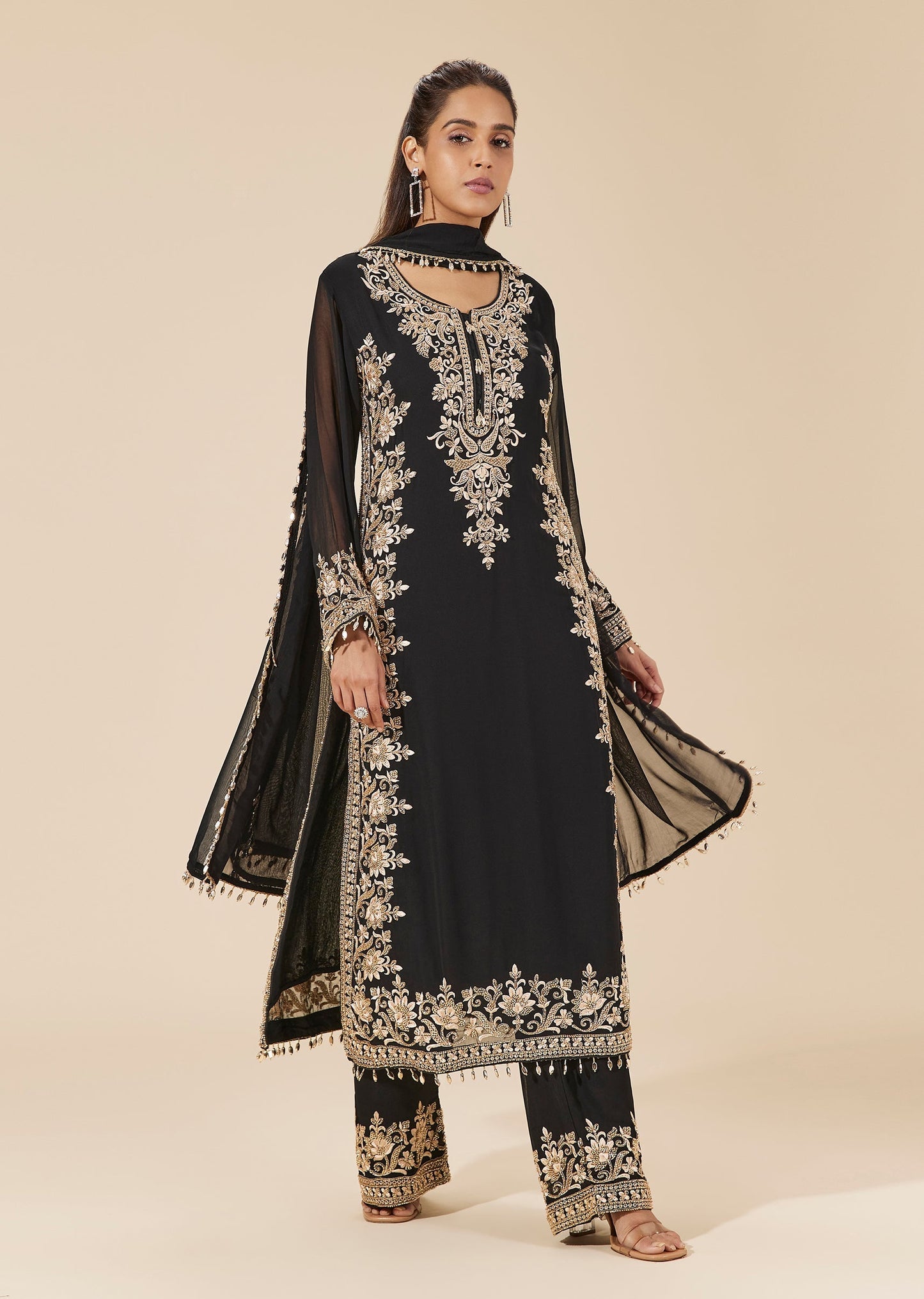 Black Georgette Kurta Set With Floral Resham And Bead Embroidery