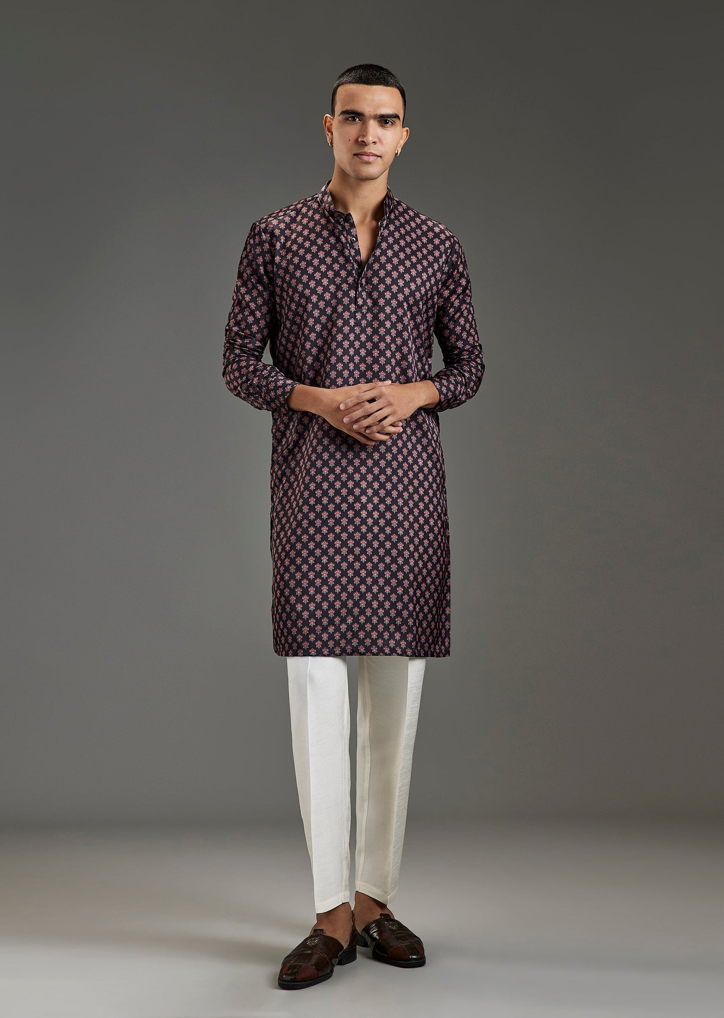 Black Linen Blend Kurta With Katha Print