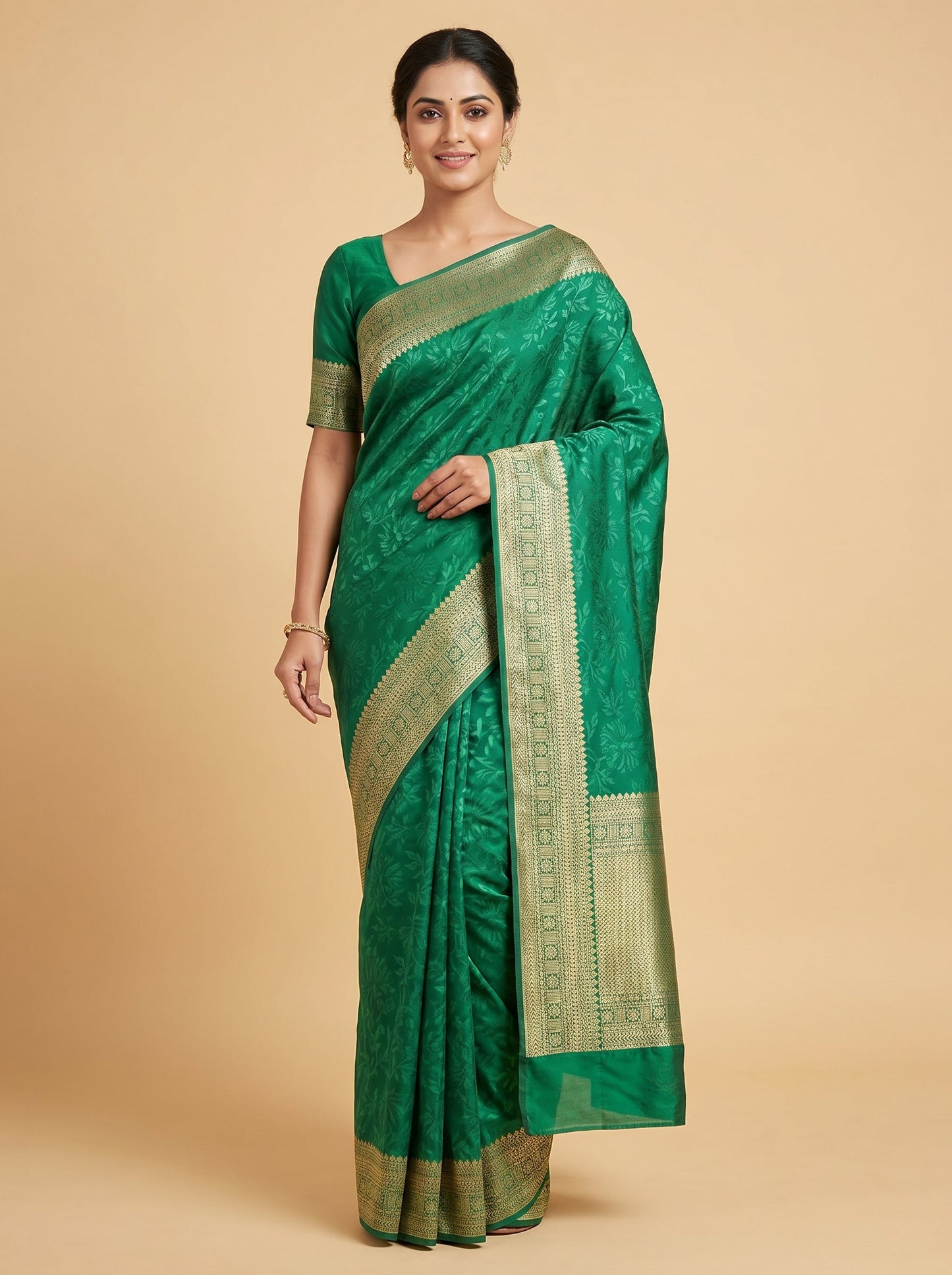 Bottle Green Plush Pattern Handloom Saree