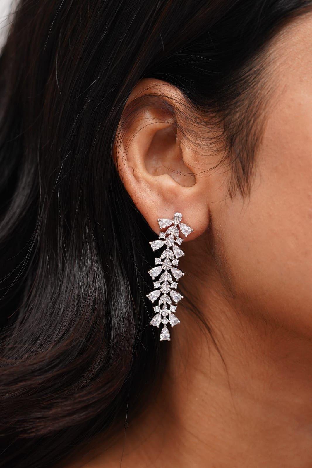 Eloise Mid Sized Diamond Earring