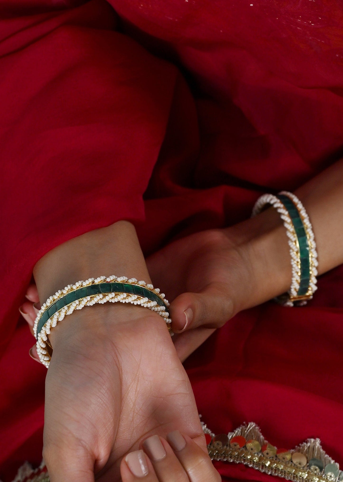 Emerald Green Kundan Bangles