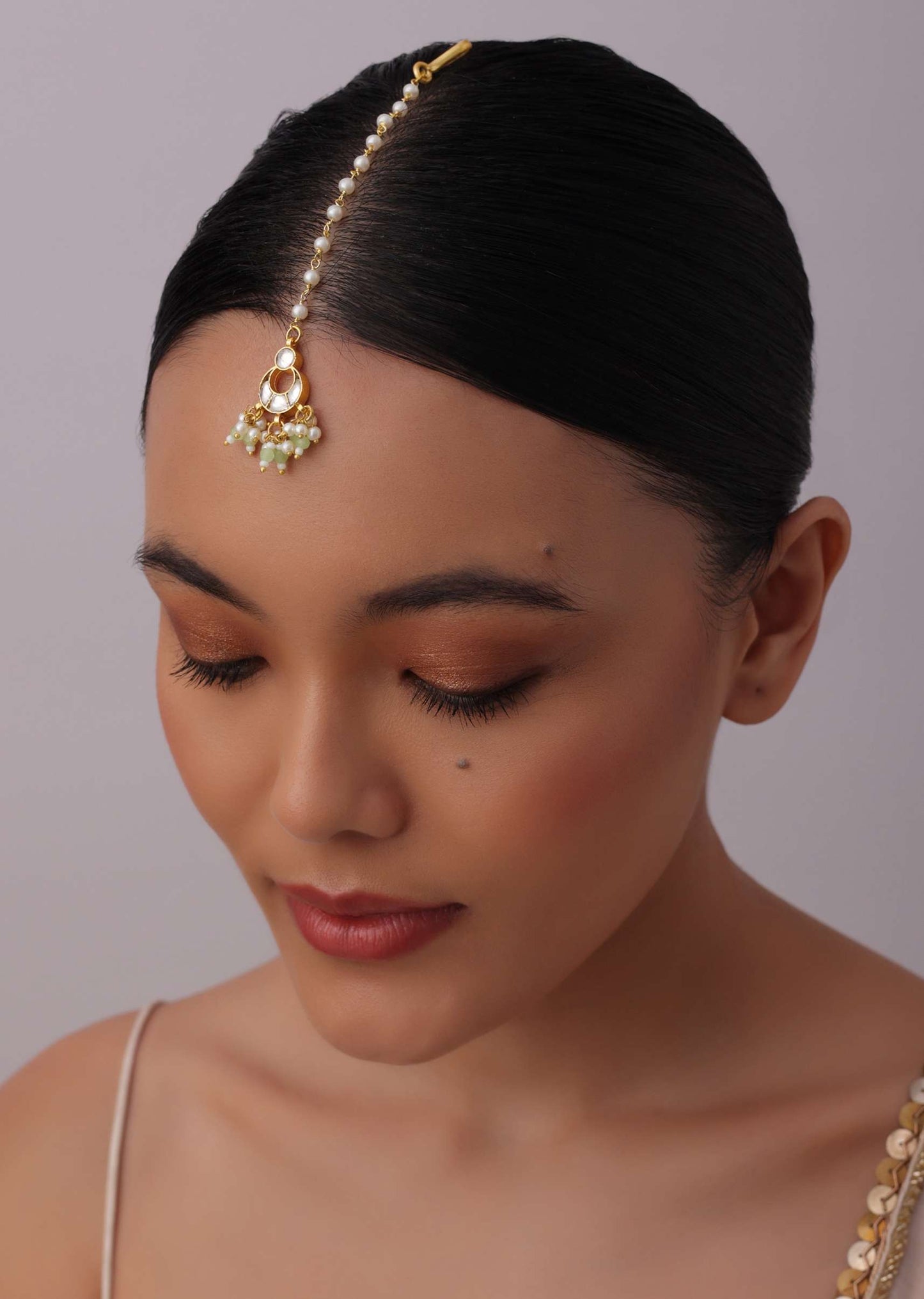 Emerald Green Kundan Maang Tikka
