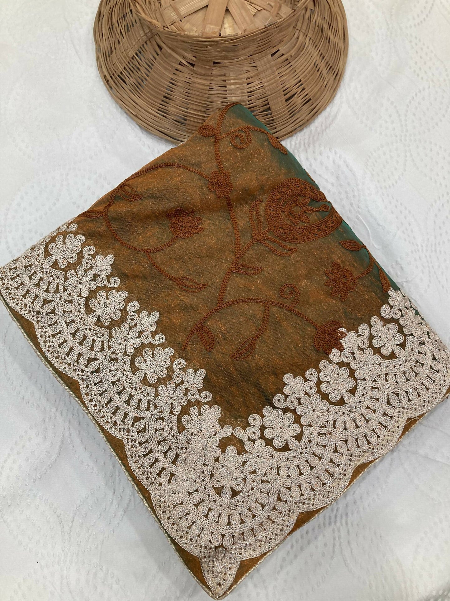 Teeya Creation New Latest Trendy Party Wear Two Tone Twill Net Saree-Gold