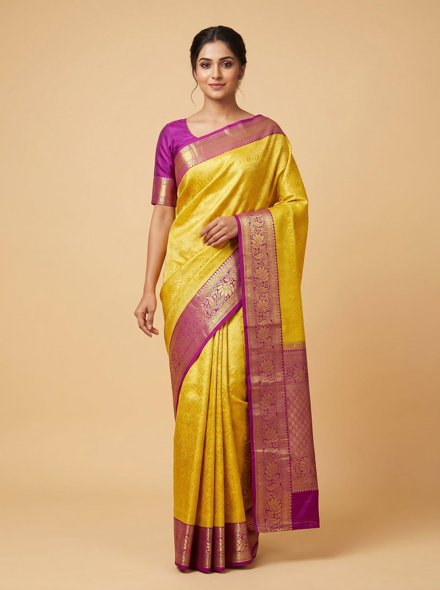 Gold Luxurious Motif Stitch Saree