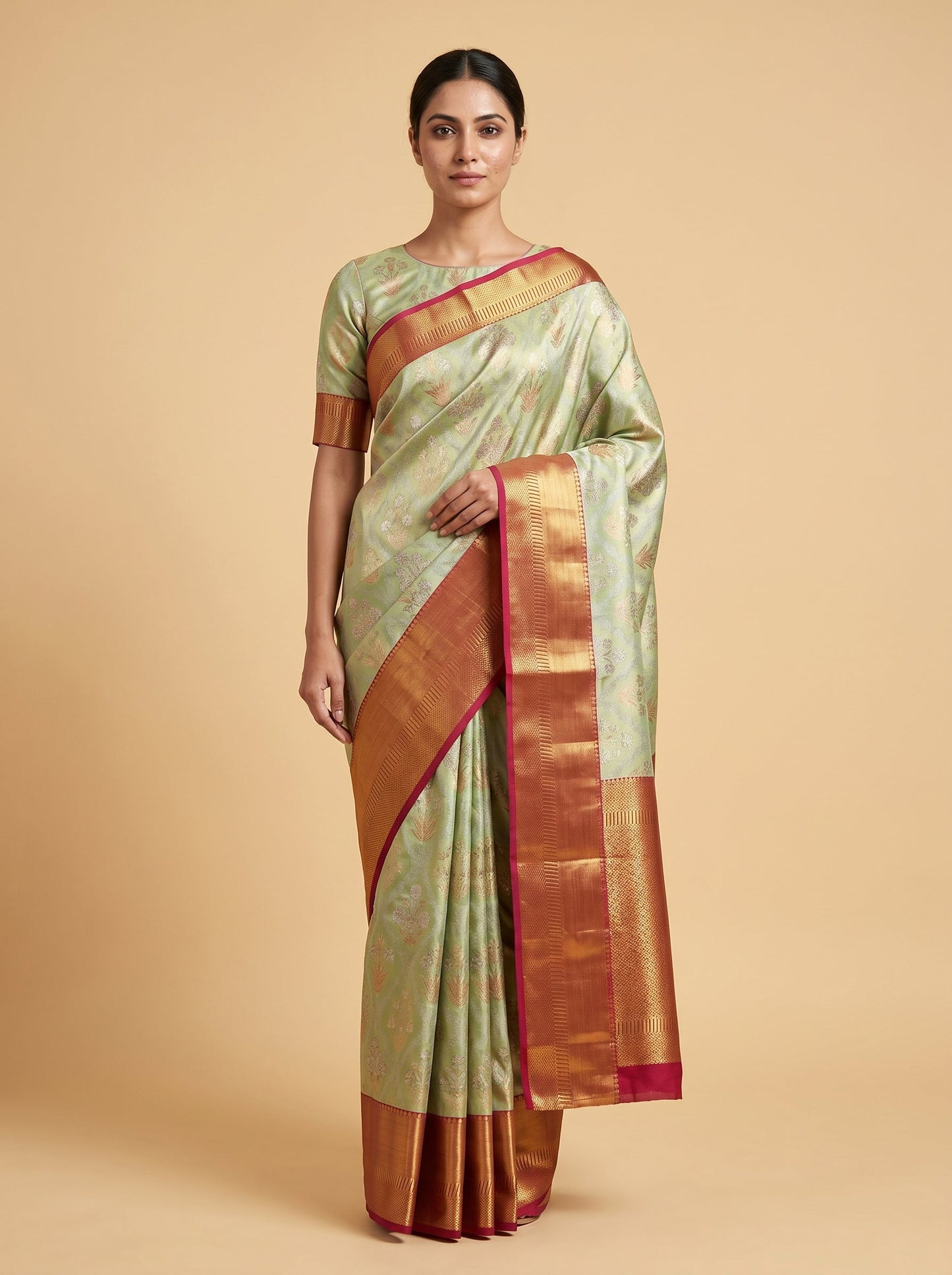 Green Red Glow Handloom Saree
