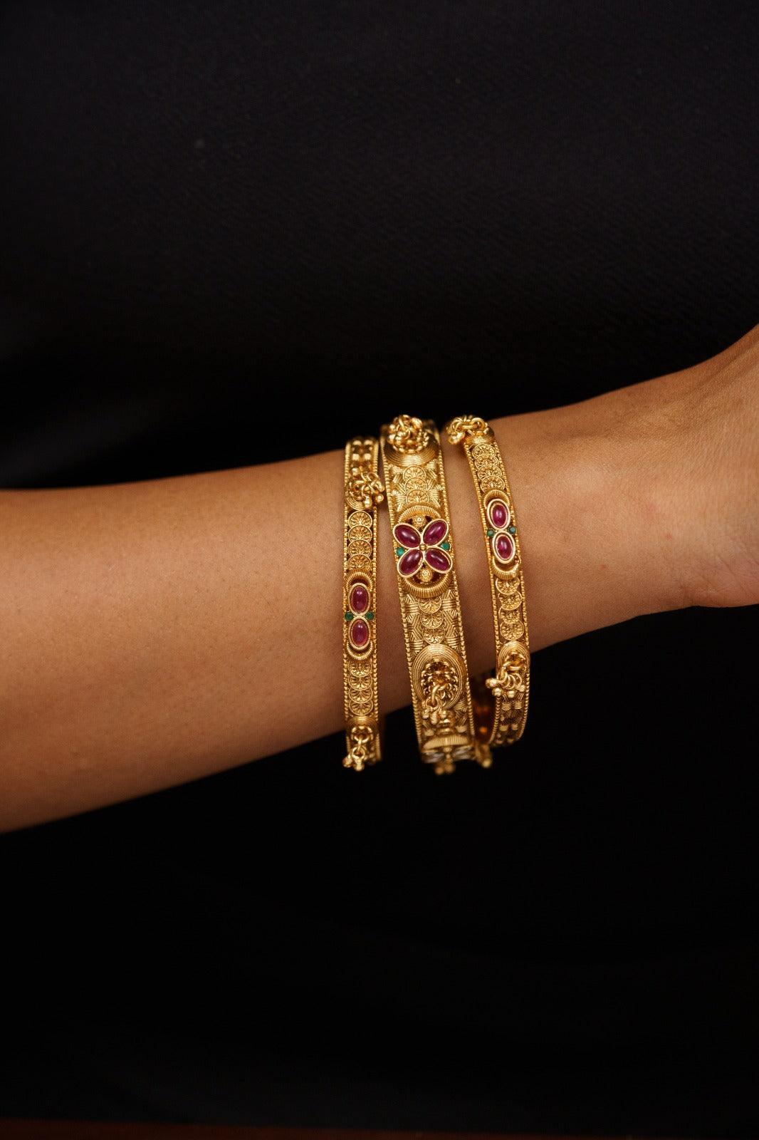Kavia Slim Gold Bangle Set | Sone Pe Suhaga Collection
