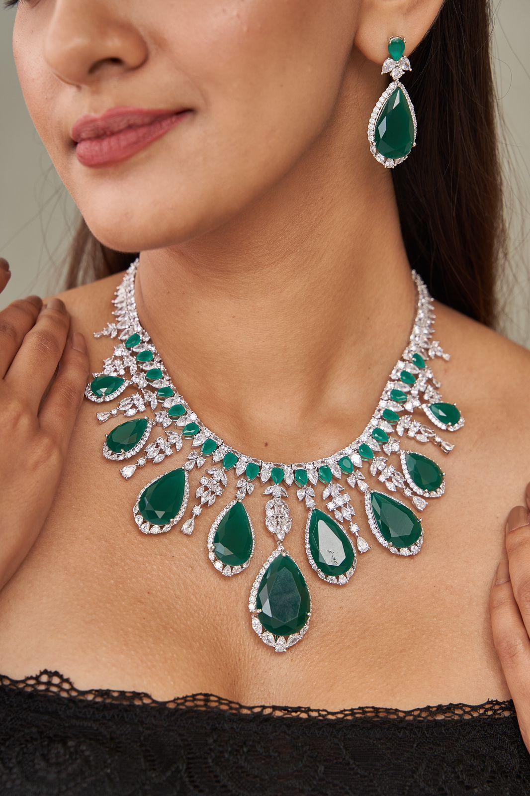 Larissa Bridal Diamond Set with Earrings
