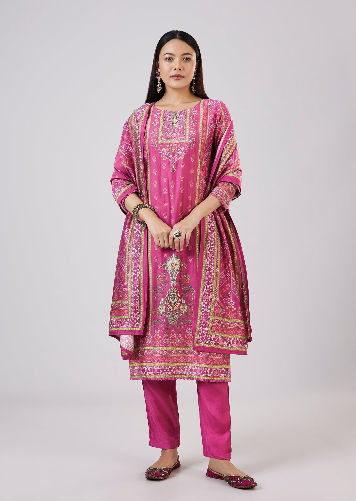 Magenta Modal Kurta Set With Embellished Work