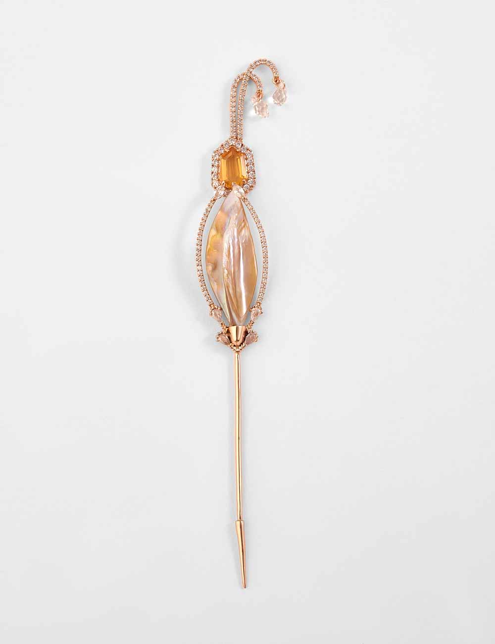 Le Palm Serefina Lapel Pin