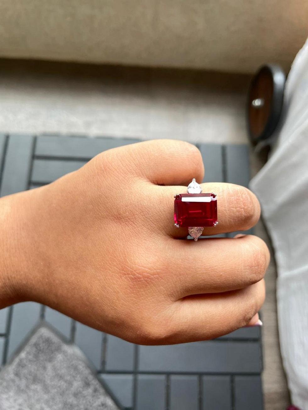Nellora Classic Ring