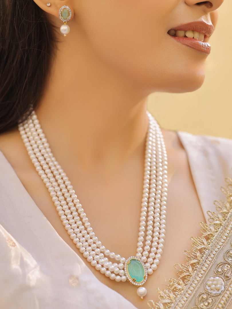 Flora Glow Necklace Set