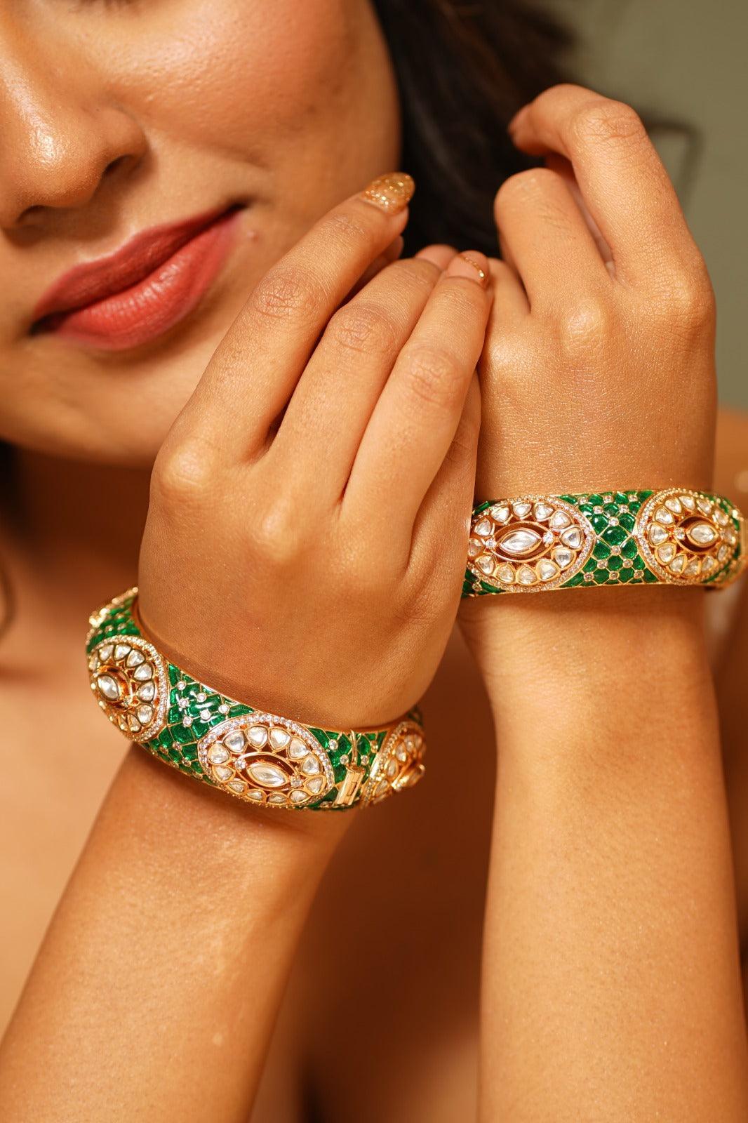Pattabi Meenakari Gold Thick Kada