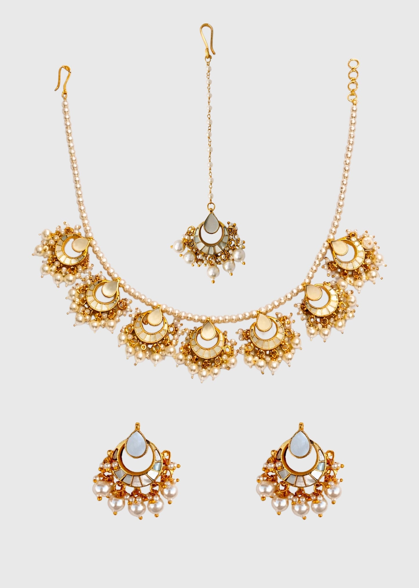 Pearl Necklace Set With Maang Tikka