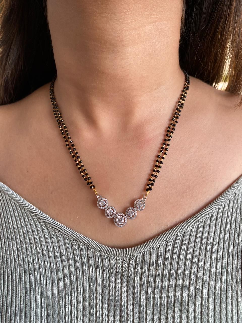 Pente Solitaire Mangalsutra