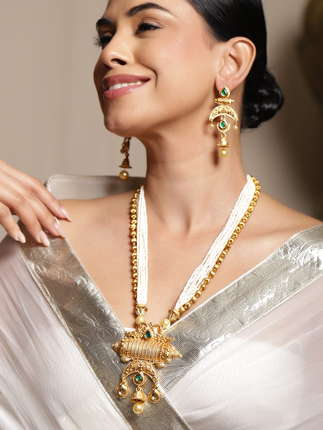 Vintage Emerald Opulence Necklace Set