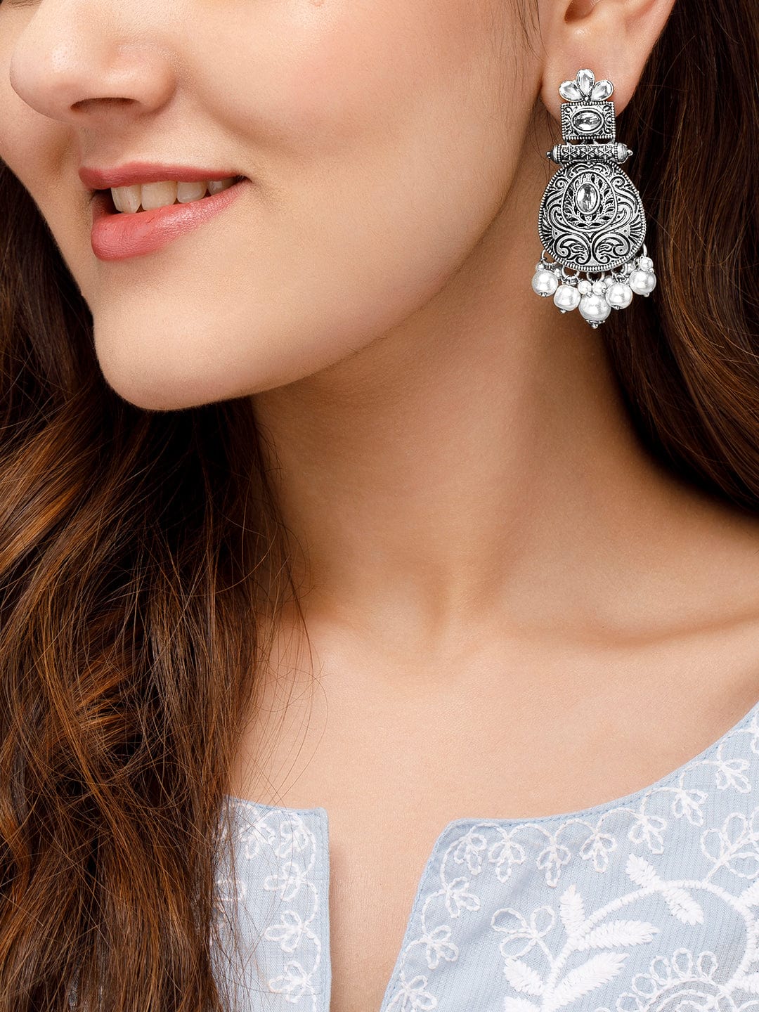 Chic White Oxidised Chandbali