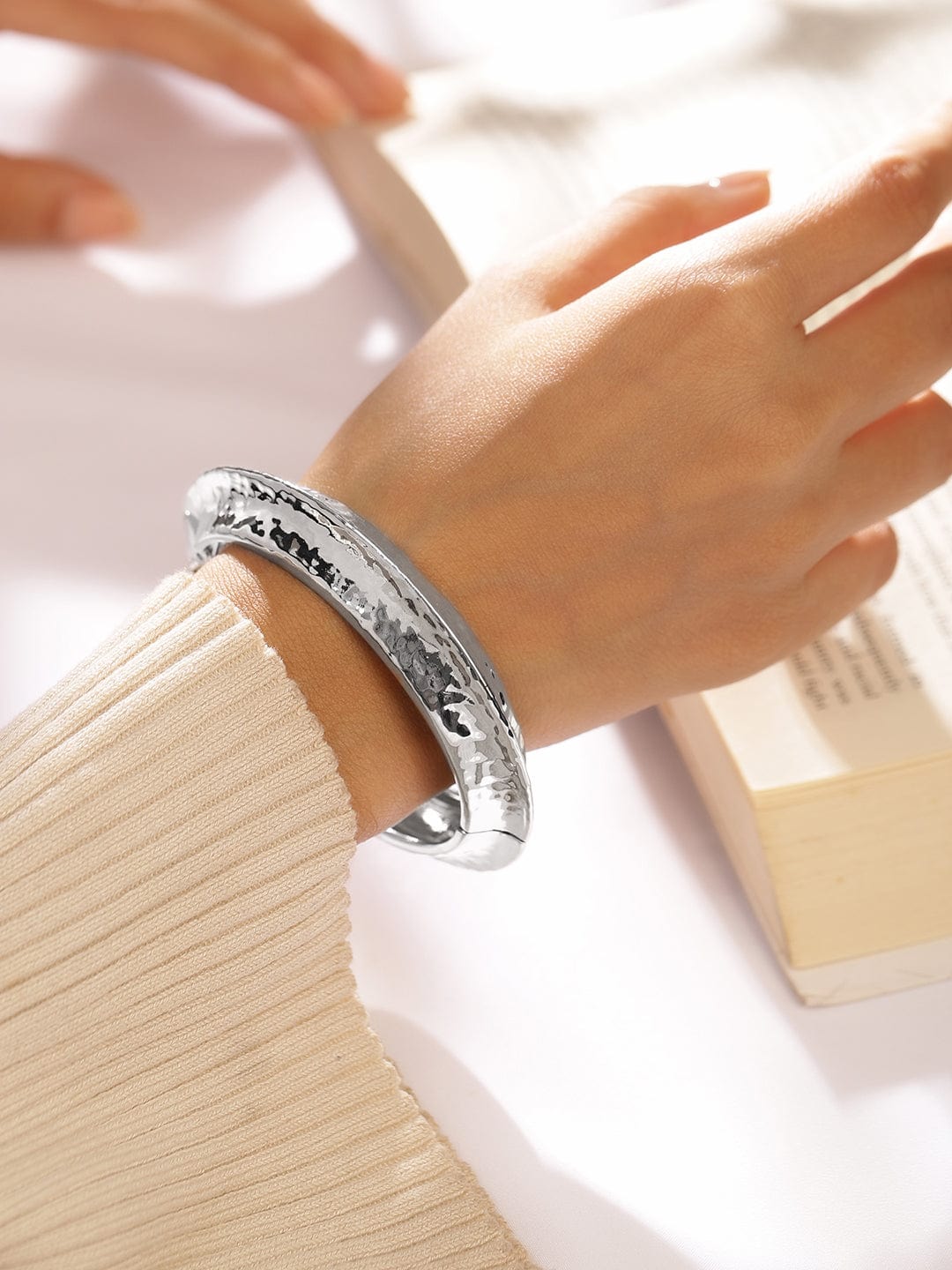 Silver Toned Minimal Bangle