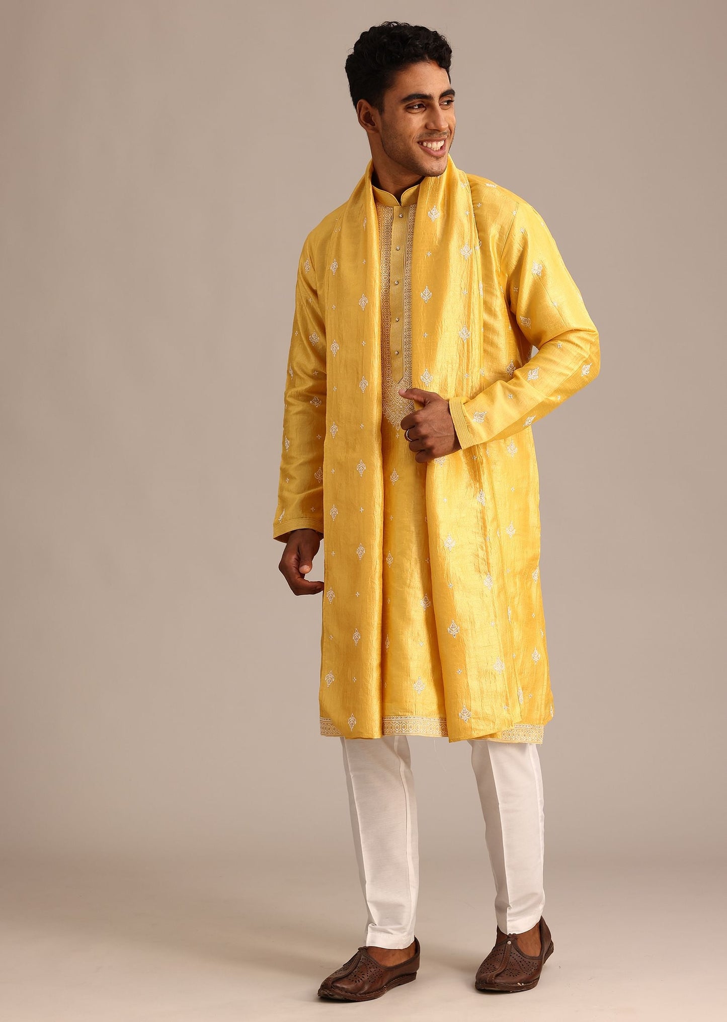 Yellow Raw Silk Threadwork Kurta Set With Dupatta