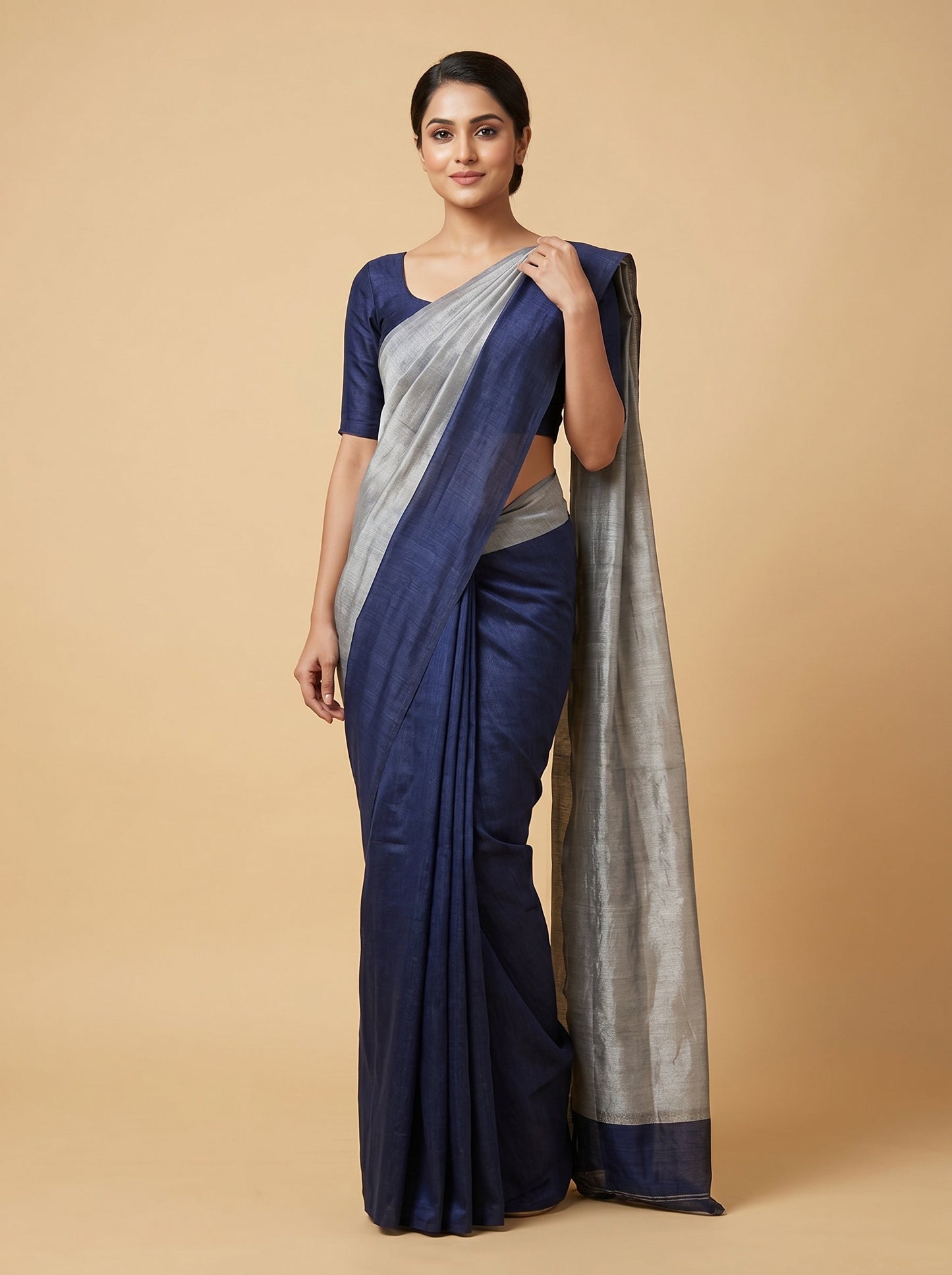 Silver Black Contrast Handloom Saree