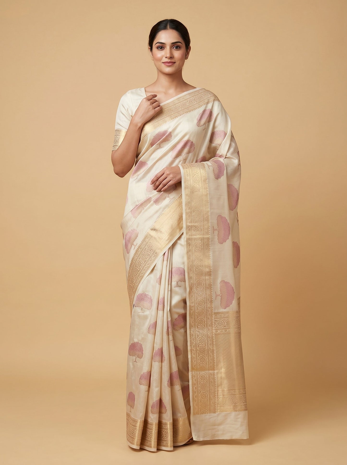 Silver Shimmer Grace Handloom Saree
